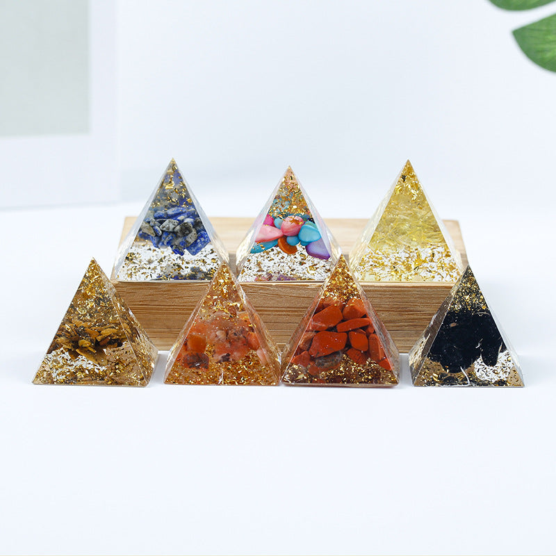 Crystal Epoxy Gravel Pyramid Ornaments