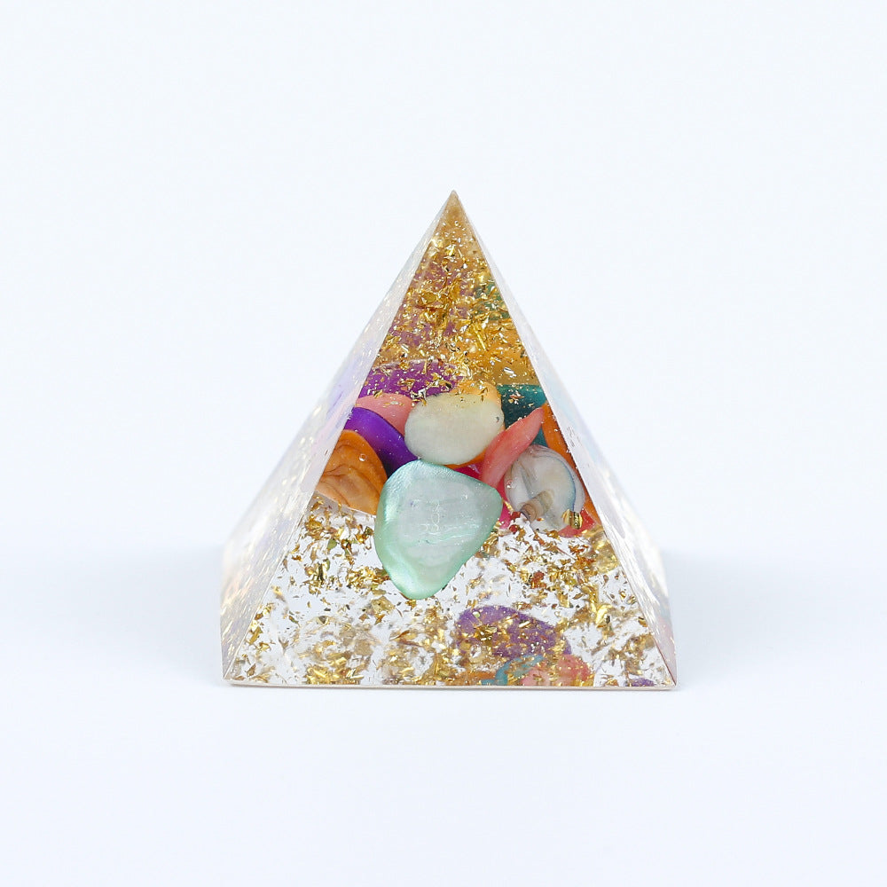 Crystal Epoxy Gravel Pyramid Ornaments