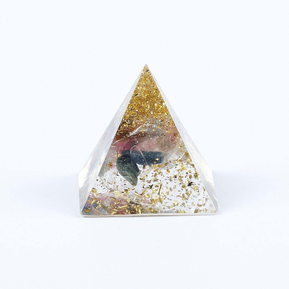 Crystal Epoxy Gravel Pyramid Ornaments