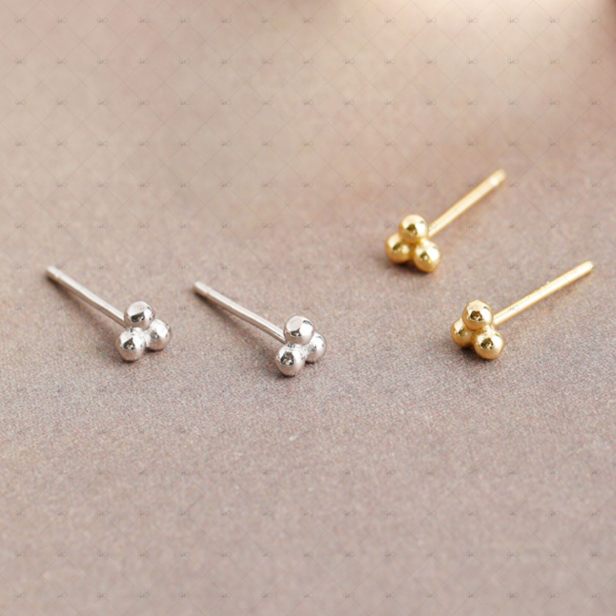 S925 Silver Small Polka Dot Shape Earrings