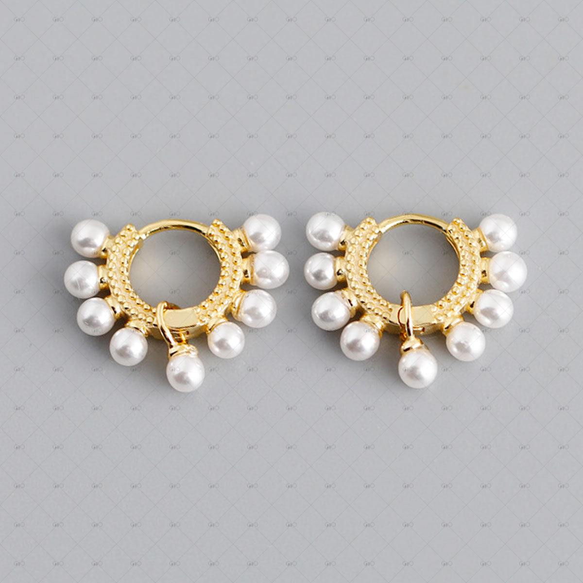 S925 Silver Elegant 9 Small Pearl Round Earrings