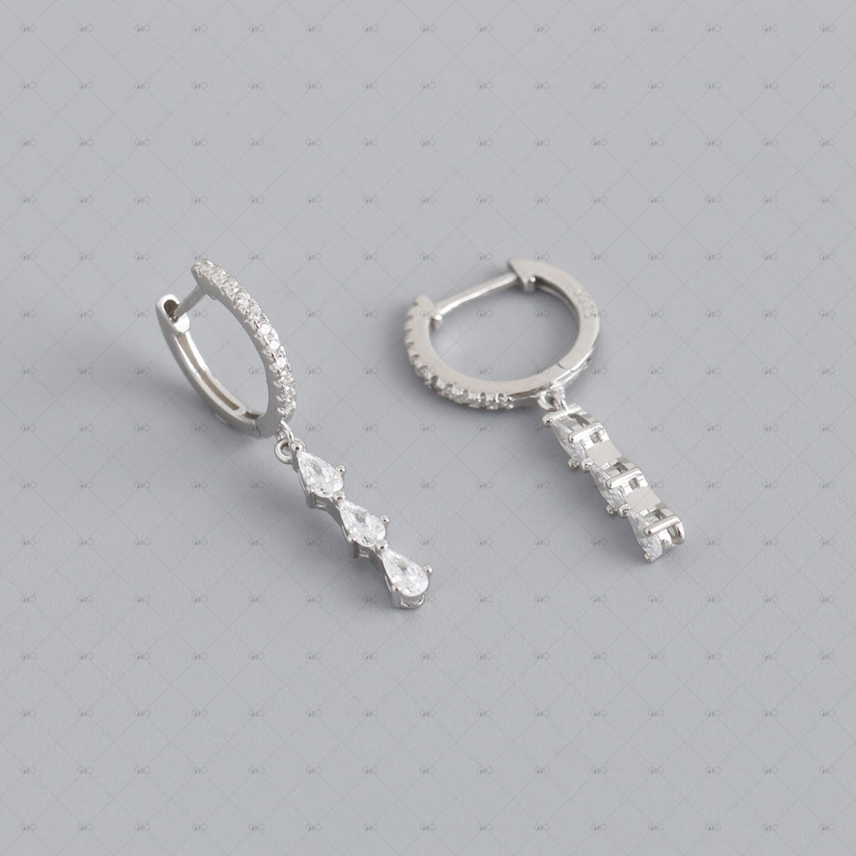 S925 Silver 3 Drop Shape Zirconia Round Earrings