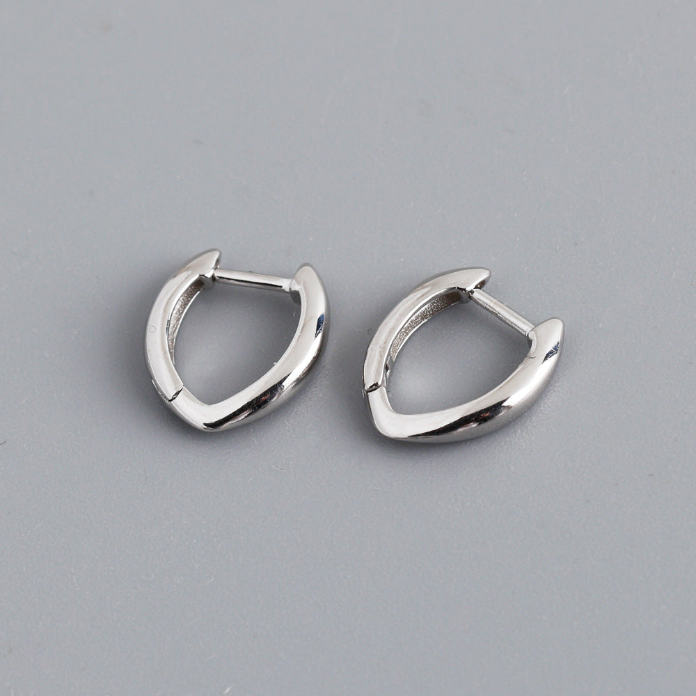 S925 Silver Heart Curved Earrings