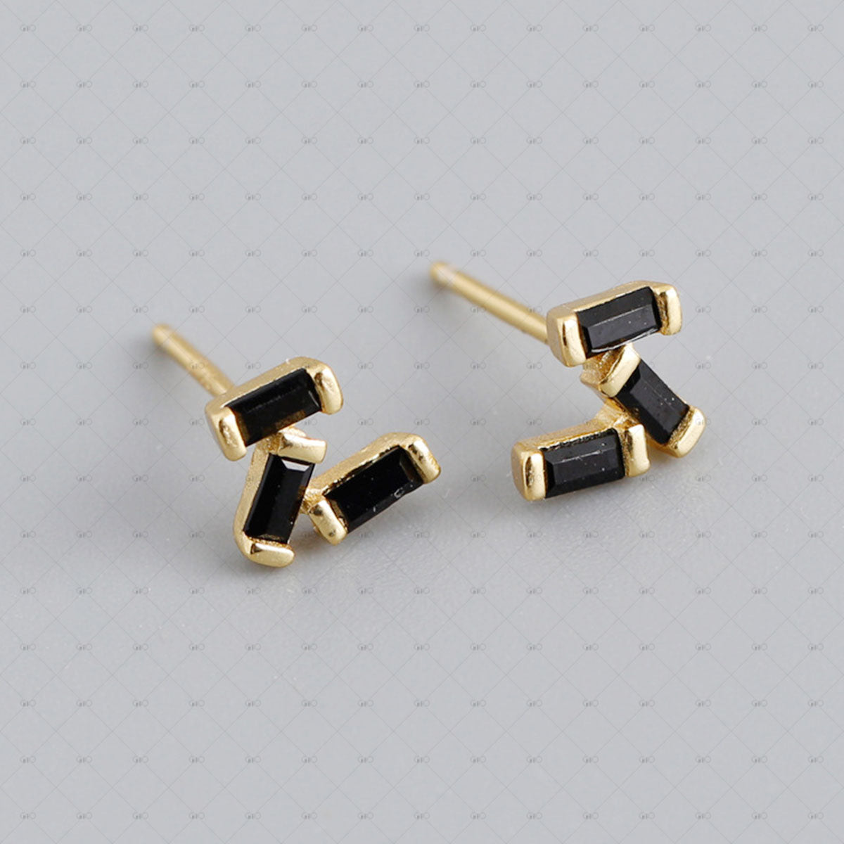 S925 Silver Small Square Colored Zirconia Earrings