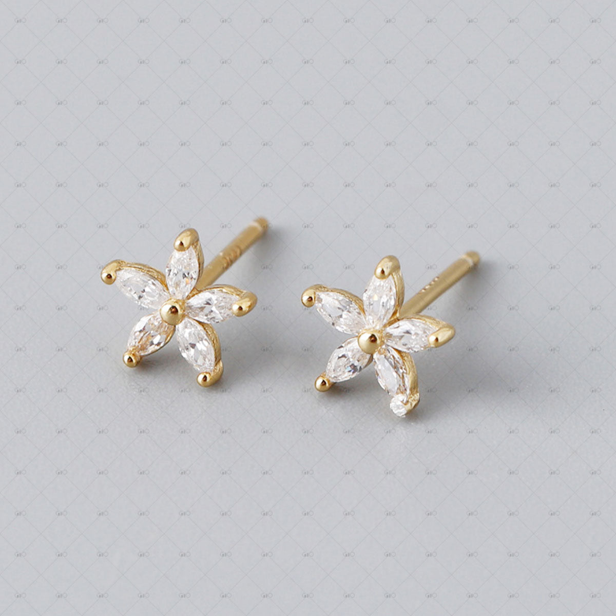 S925 Silver Plum Blossom Marquise Zircon Earrings