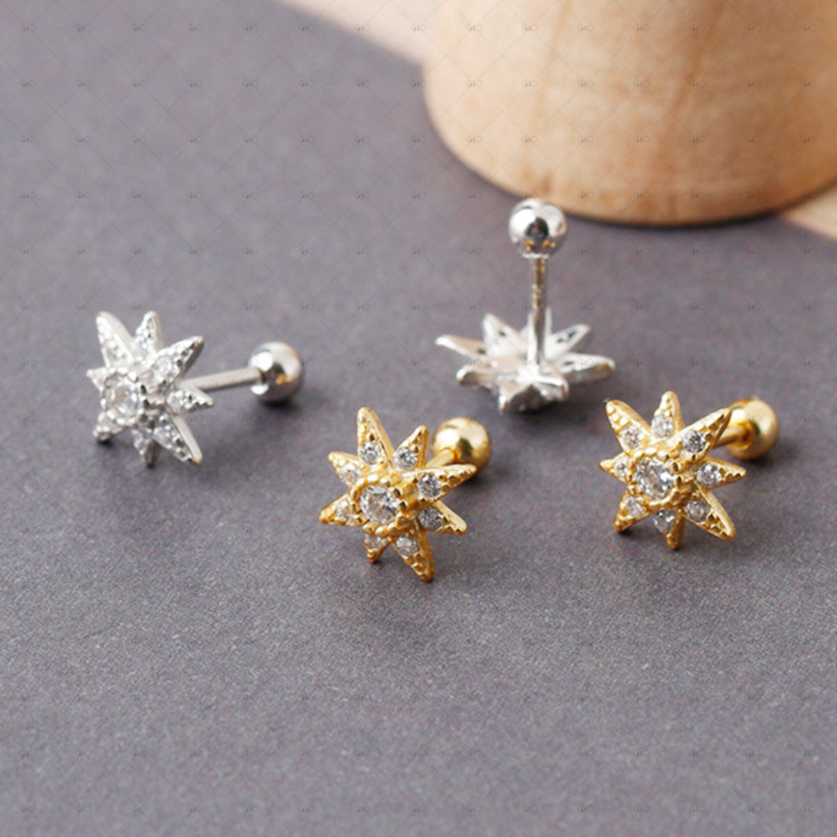 S925 Silver Shiny Star Screw Earrings