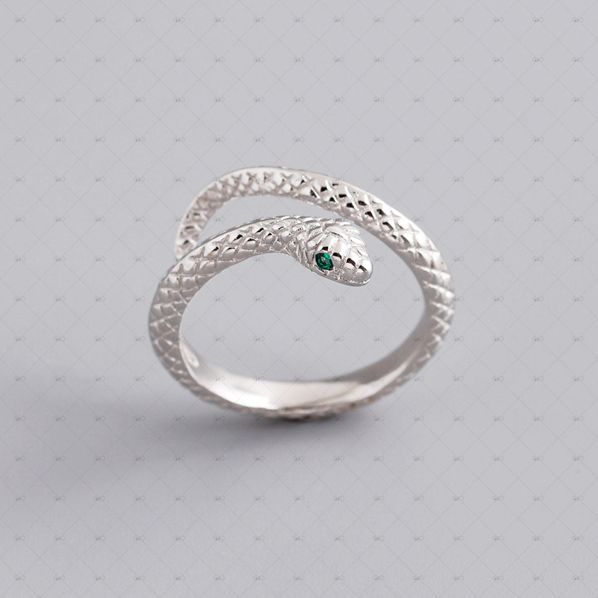 S925 Silver Snake Shape Green Zircon Eye Ring