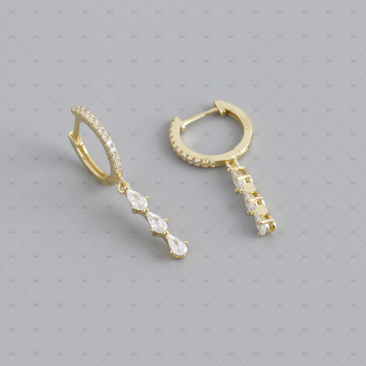 S925 Silver 3 Drop Shape Zirconia Round Earrings