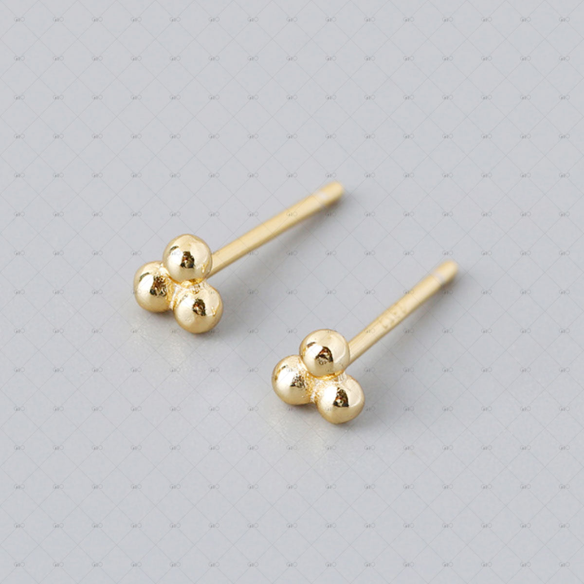 S925 Silver Small Polka Dot Shape Earrings